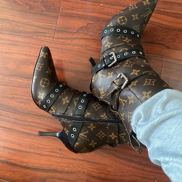 Booty lover
